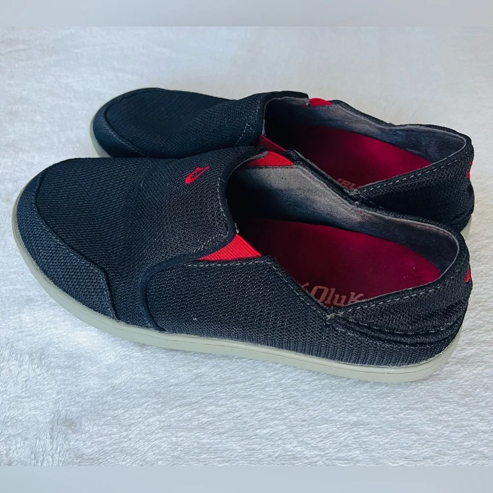 Olukai Nohea Mesh‎ Men's Black and Red Slip-On Loafers Sz M7